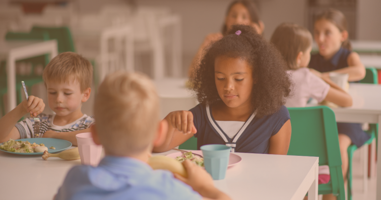 Aliments à risque à la cantine : les recommandations officielles enfin réunies (HCSP, AFPA, ANSES)