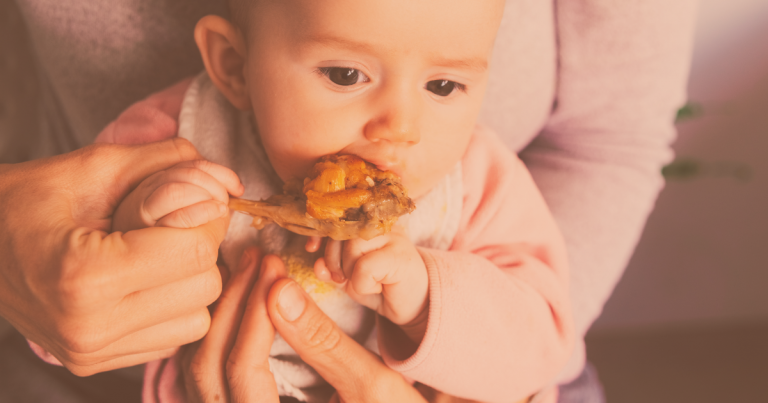 Poulet en DME : comment le proposer à bébé sans risque d&rsquo;étouffement (et 4 recettes extrafondantes pour démarrer)